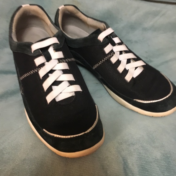 Clarks Shoes - Dark blue Clark’s soft cushion, size 7.5 Clarks Shoes - Dark blue Clark’s soft cushion, size 7.5